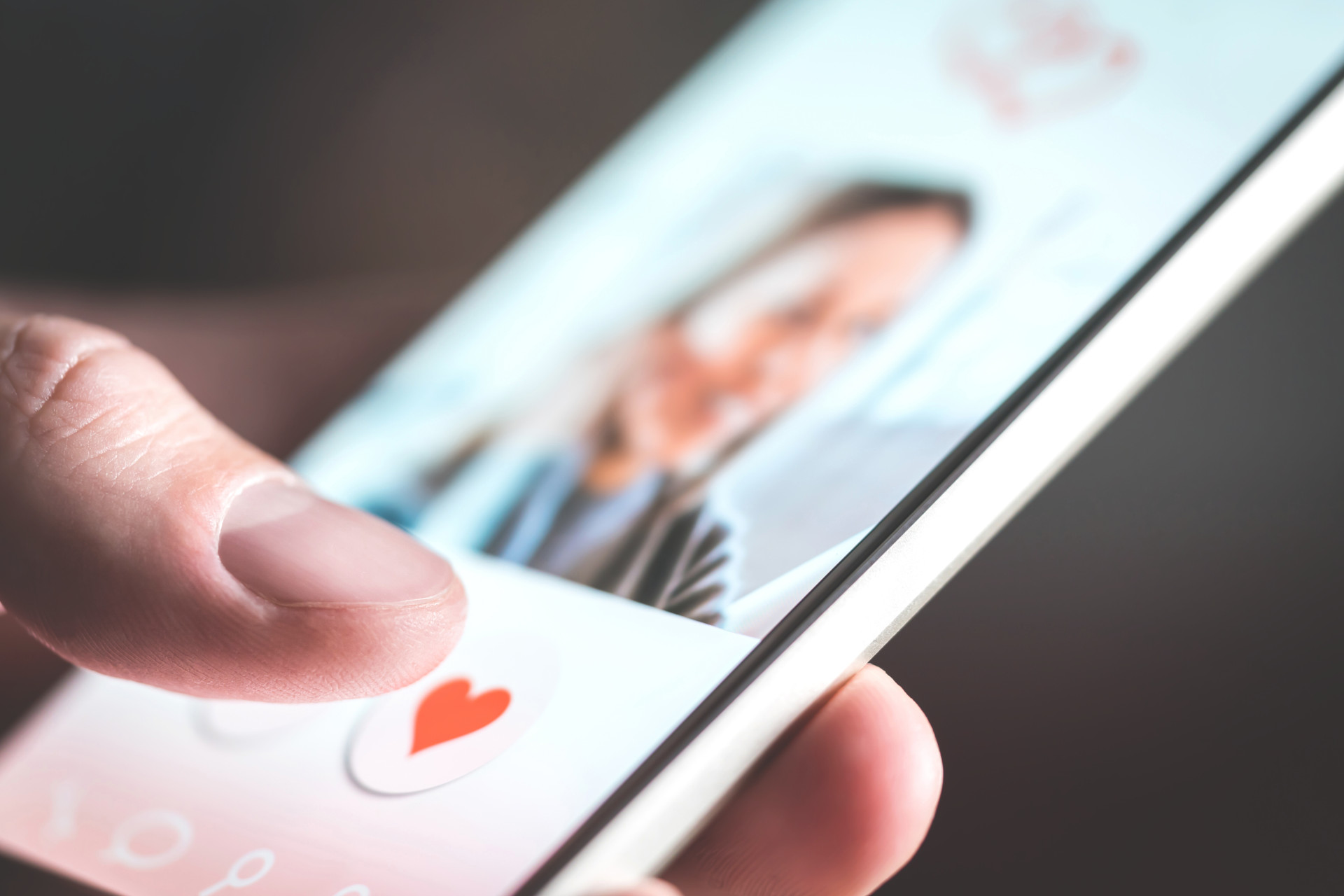 Supprimer son compte sur un site de rencontre après avoir résilié son abonnement